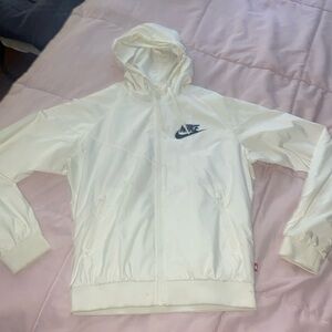 White Nike windbreaker women’s size medium